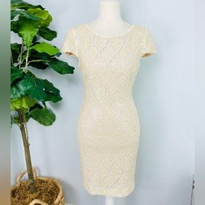 DRESS THE POPULATION Tabitha Mini Dress Sequins Leaf Pattern High Neck V Back M